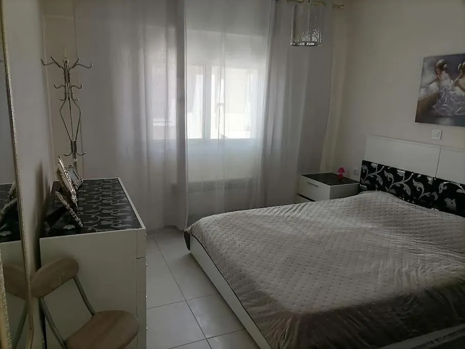 1 Км От Пляжа, 10 Минут От Аэропорта, Есть Паркинг Peraia  Apartment